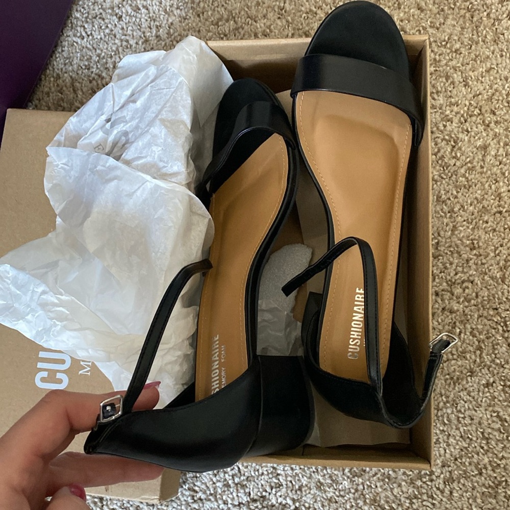 Cushionaire Memory Foam “Alba” Heeled Sandals 11W